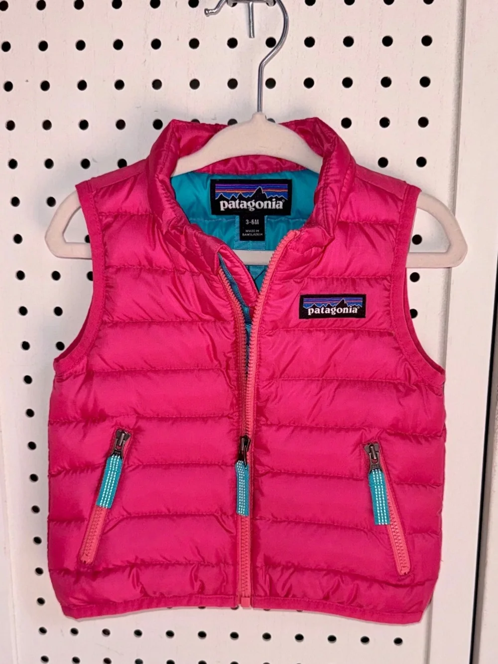 Patagonia Baby Down Puffer Vest 3 - 6M Hot Pink / Aqua Blue